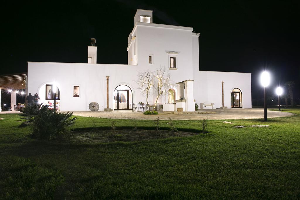 Tenutayala - Residenza Agrituristica Parabita Exterior photo